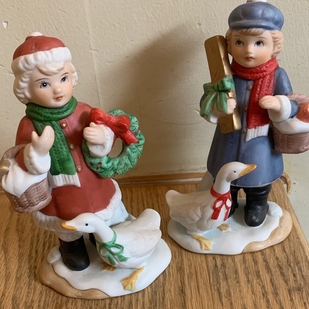 🎄Geese and Kids Figurine Set